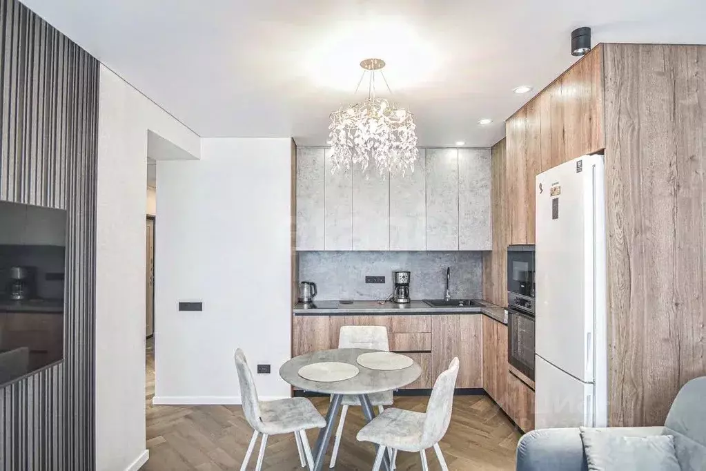 2-к кв. Сахалинская область, Южно-Сахалинск ул. Имени И.П. ... - Фото 1