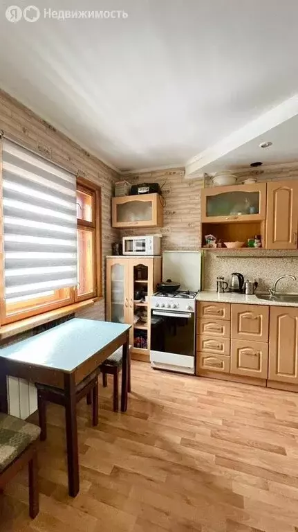 3-комнатная квартира: Омск, посёлок Амурский, улица Багратиона, 25А ... - Фото 2