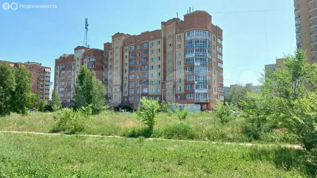 3-комнатная квартира: Омск, улица Мишина, 8 (70 м) - Фото 0