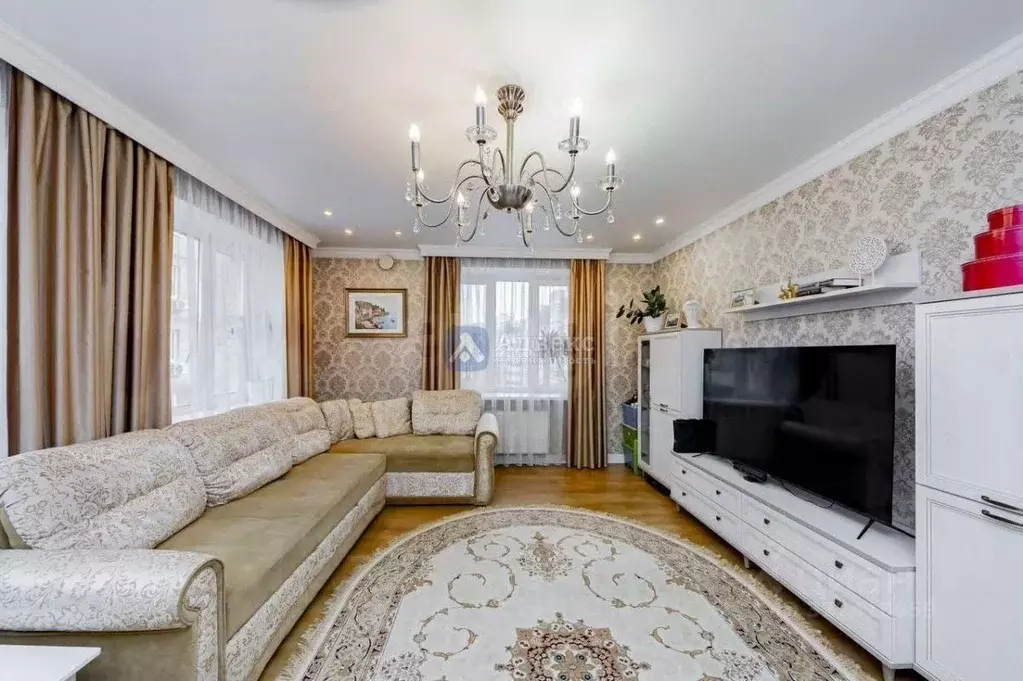 3-к кв. Тюменская область, Тюмень ул. Пермякова, 77 (85.4 м) - Фото 1