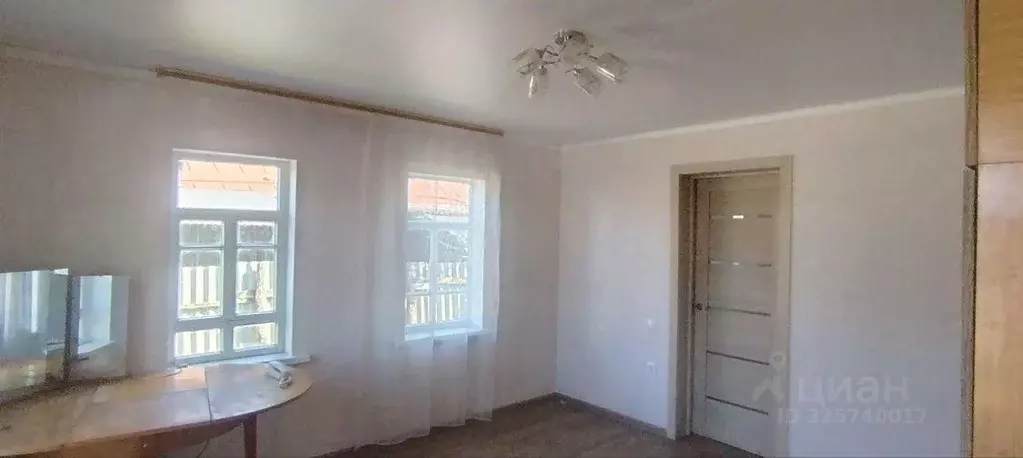 Дом в Краснодарский край, Лабинский район, Владимирская ст-ца ул. ... - Фото 1