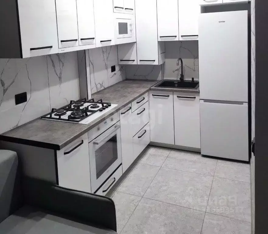 1-к кв. Крым, Феодосия ш. Симферопольское, 48к1 (29.9 м) - Фото 1