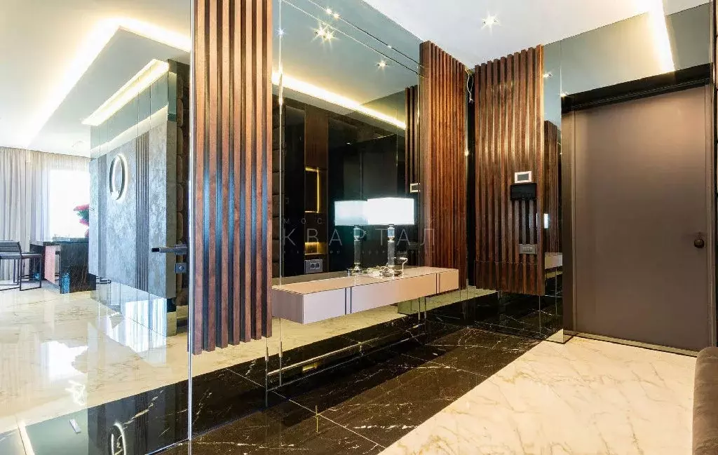 Продается 3-комнатная квартира - Фото 2