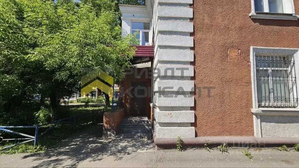 Помещение свободного назначения в Омская область, Омск ул. Богдана ... - Фото 0