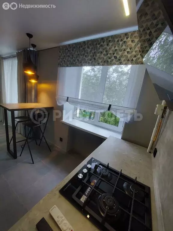 2-комнатная квартира: Мурманск, улица Магомета Гаджиева, 7 (44 м) - Фото 0