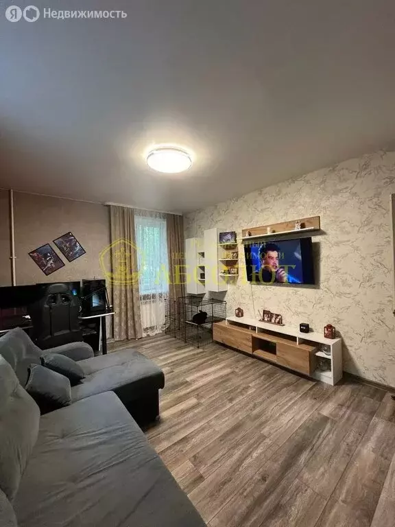2-комнатная квартира: Ревда, улица Жуковского, 8 (45.7 м) - Фото 2