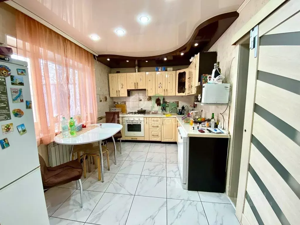 Дом в Краснодарский край, Ейск Повстанческий пер. (57 м) - Фото 1