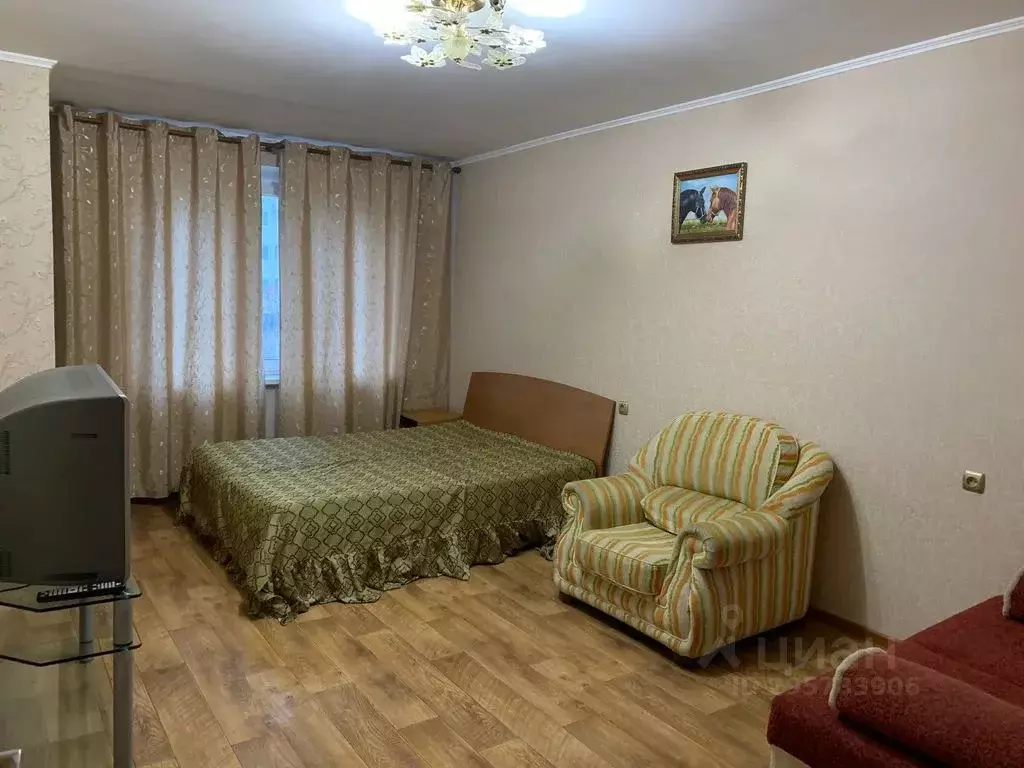 2-к кв. Башкортостан, Салават Ленинградская ул., 11 (60.0 м) - Фото 0