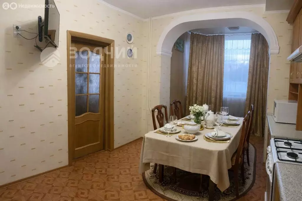 3-комнатная квартира: Чебоксары, Московский проспект, 18 (125 м) - Фото 2