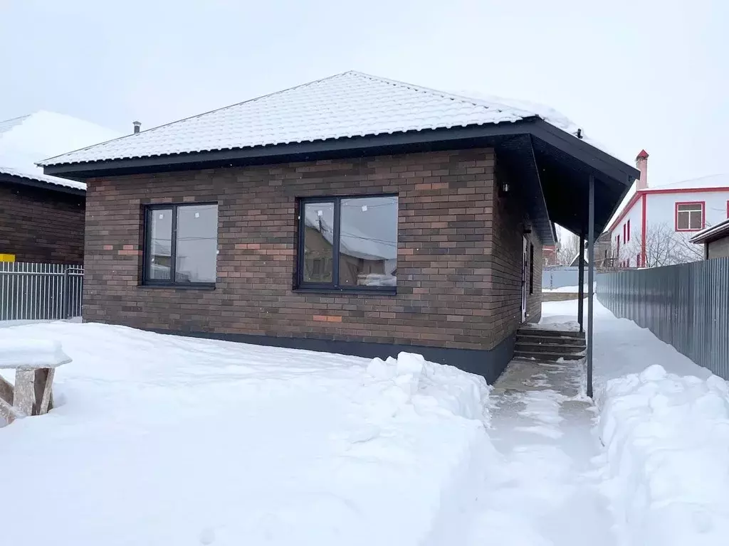 Дом в Оренбургская область, Оренбургский район, Весенний сельсовет, ... - Фото 1