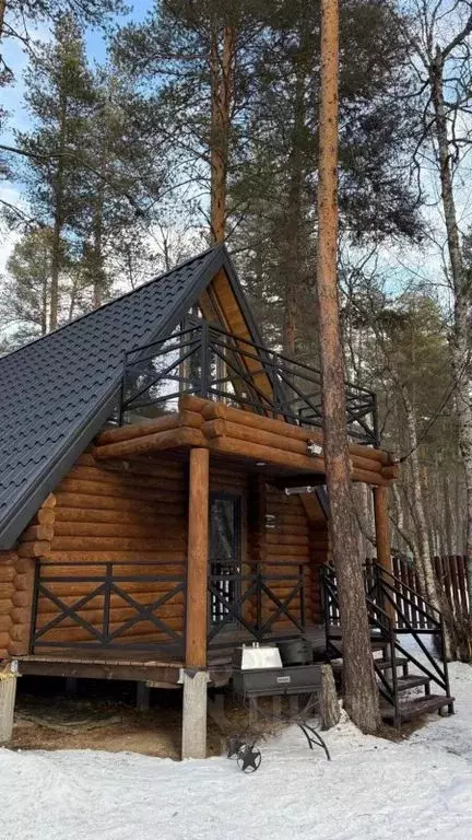 Дом в Карачаево-Черкесия, Зеленчукский район, с. Архыз ул. Набережная, ... - Фото 1