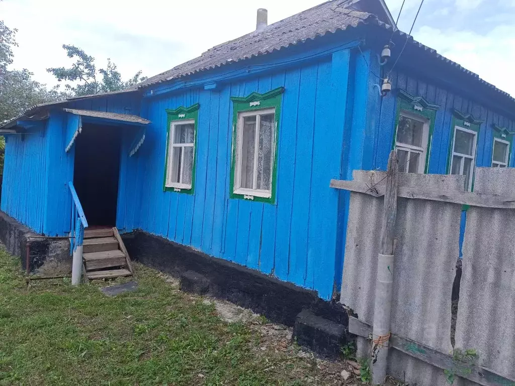 Дом в Белгородская область, Корочанский район, Заяченское с/пос, с. ... - Фото 1