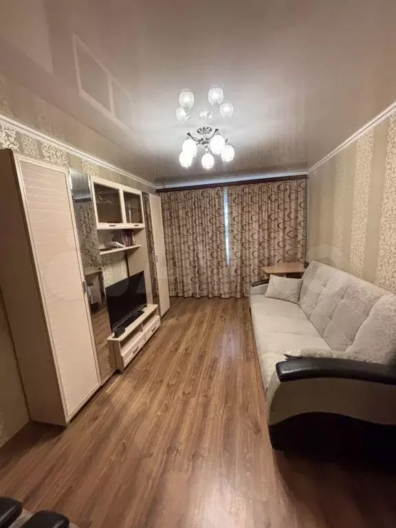 2-к. квартира, 45 м, 1/9 эт. - Фото 0