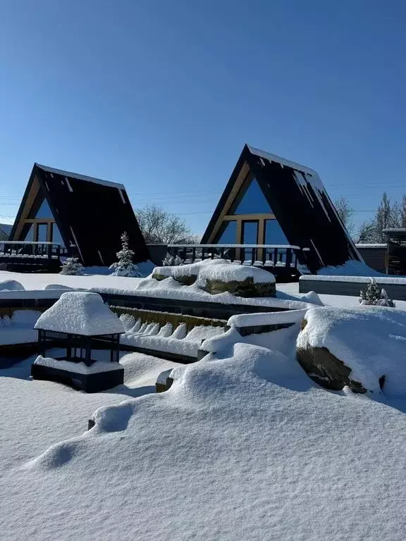 Дом в Волгоградская область, Дубовский район, Пичужинское с/пос, с. ... - Фото 1