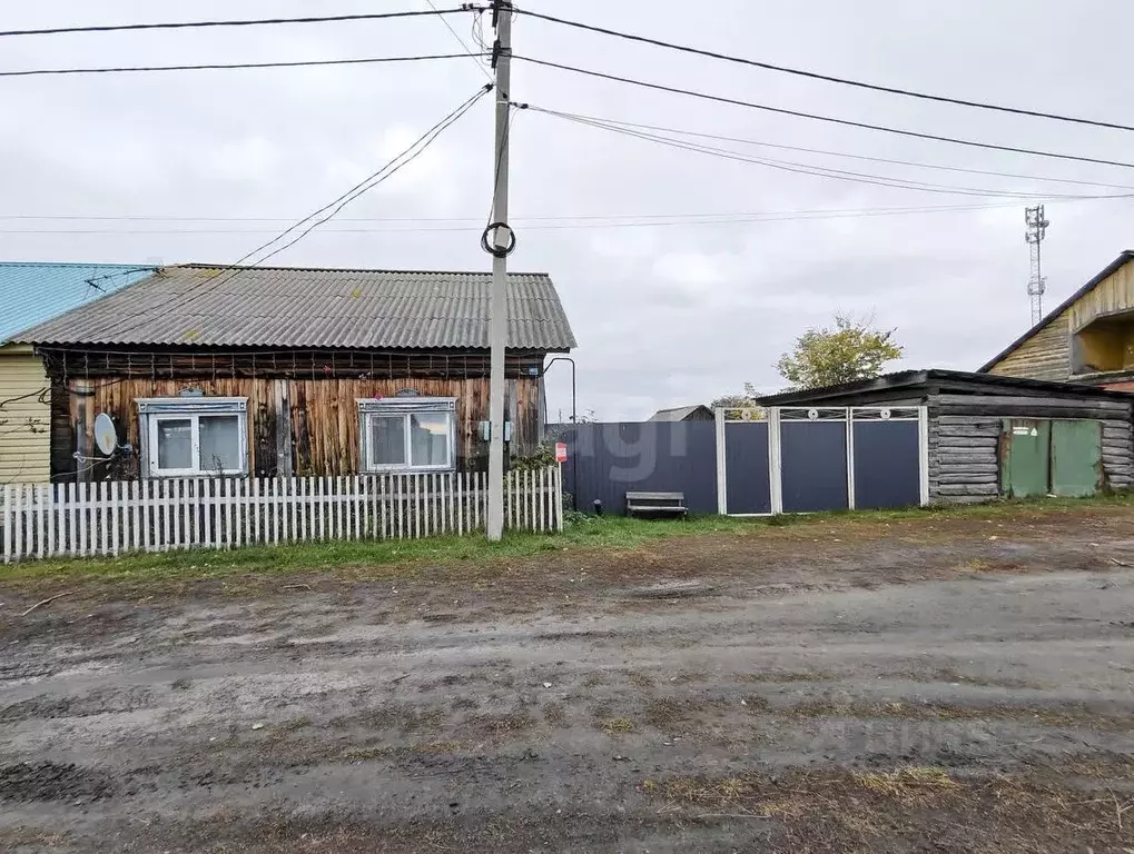 Дом в Тюменская область, Нижнетавдинский район, с. Средние Тарманы ... - Фото 1