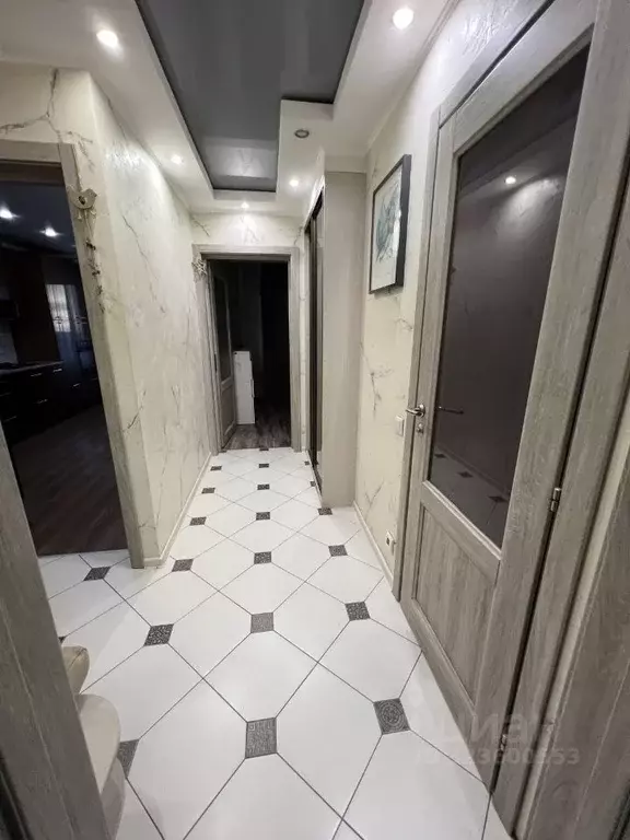 2-к кв. Омская область, Омск ул. Завертяева, 18к1 (60.0 м) - Фото 1