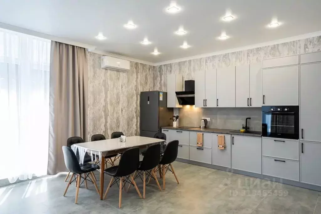 Дом в Краснодарский край, Геленджик городской округ, с. Дивноморское ... - Фото 1