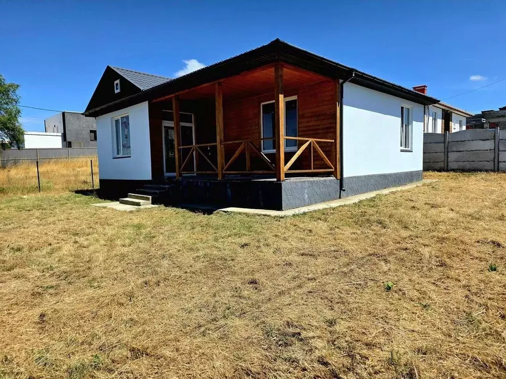 Дом в Севастополь ул. Генерала Провалова, 42А (100 м) - Фото 1