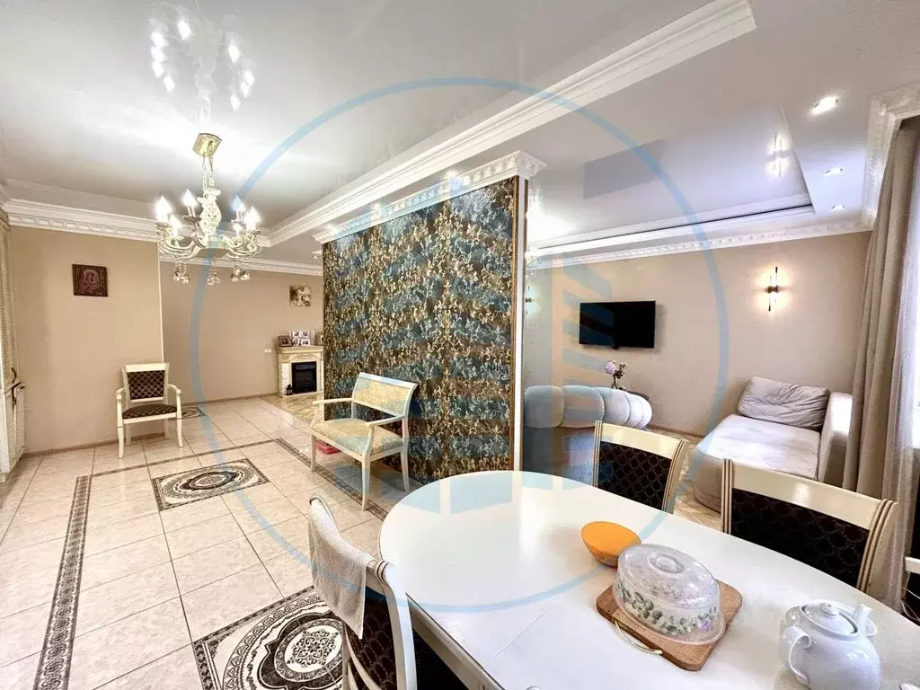 3-к кв. Ставропольский край, Ессентуки Октябрьская пл., 31А (109.2 м) - Фото 1