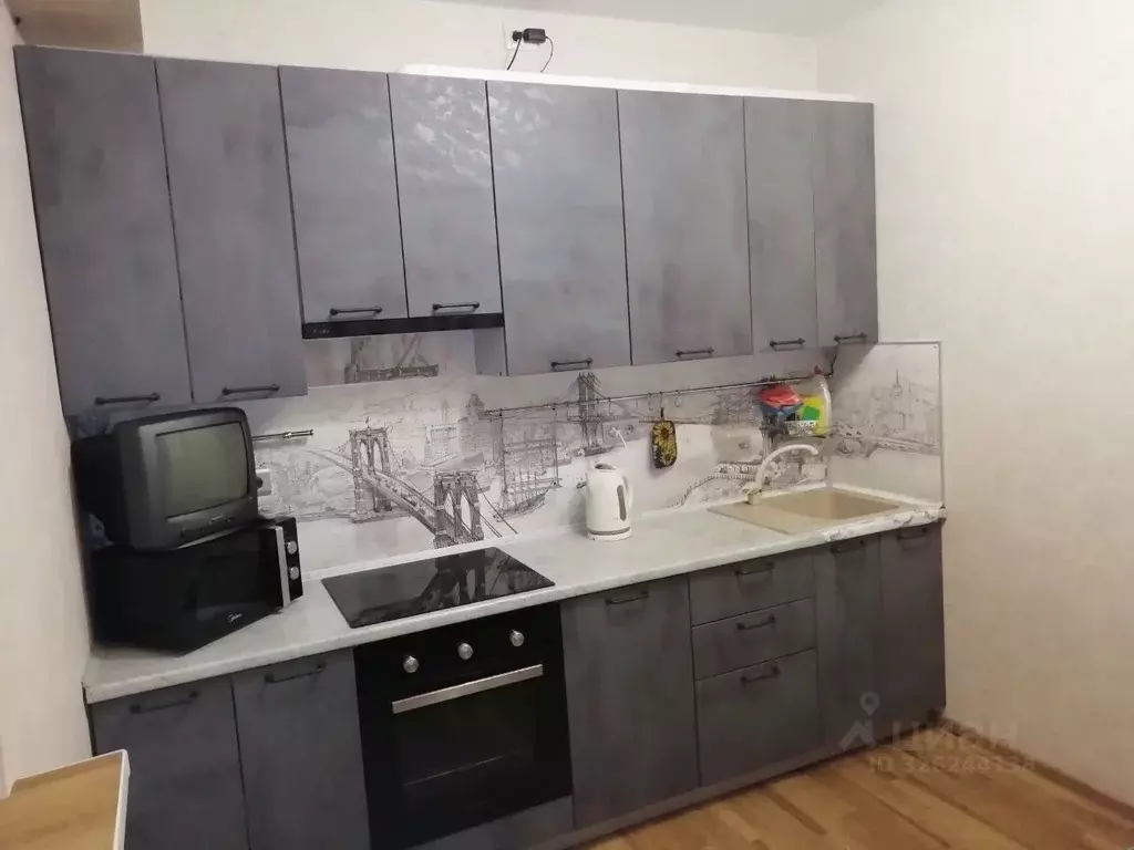 2-к кв. Санкт-Петербург пос. Металлострой, Центральная ул., 19к3 (61.0 ... - Фото 1