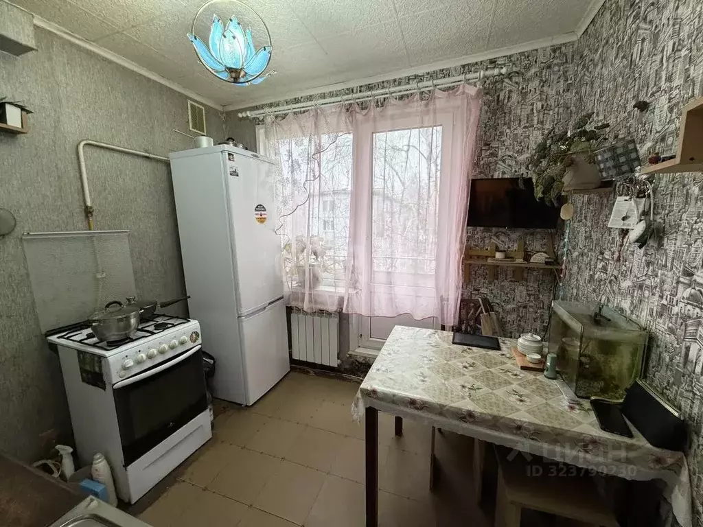 1-к кв. Владимирская область, Ковров Ковров-8 мкр, 19 (31.5 м) - Фото 1