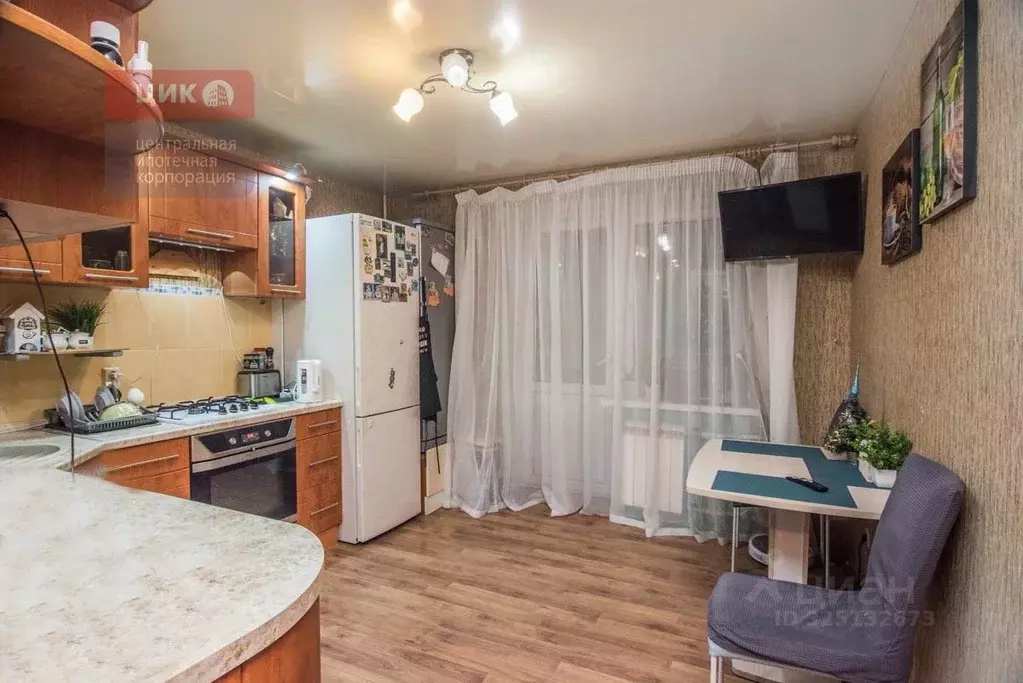 2-к кв. Рязанская область, Рязань пер. 1-й Осенний, 4 (70.1 м) - Фото 0