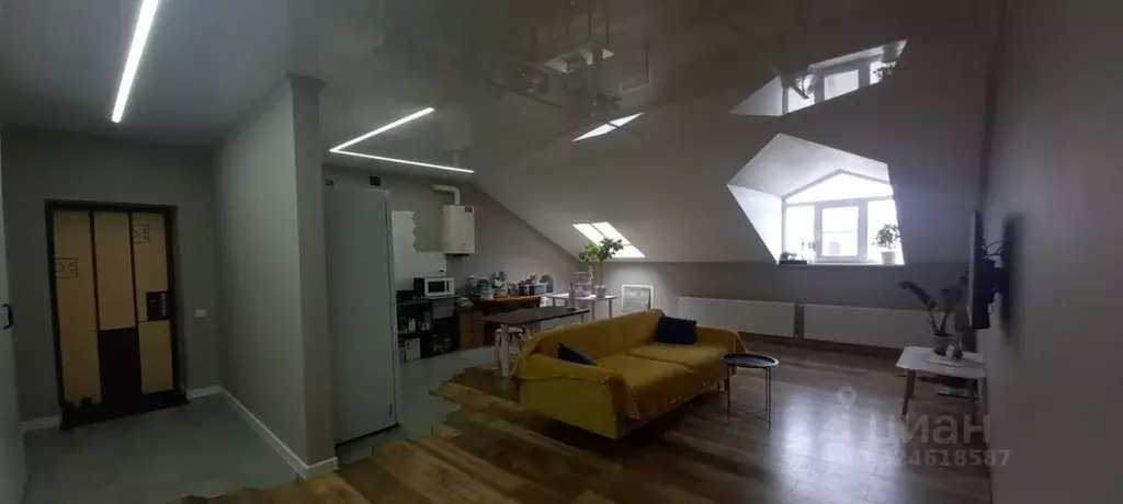 3-к кв. Северная Осетия, Владикавказ ул. Шамиля Джикаева, 5 (86.6 м) - Фото 1