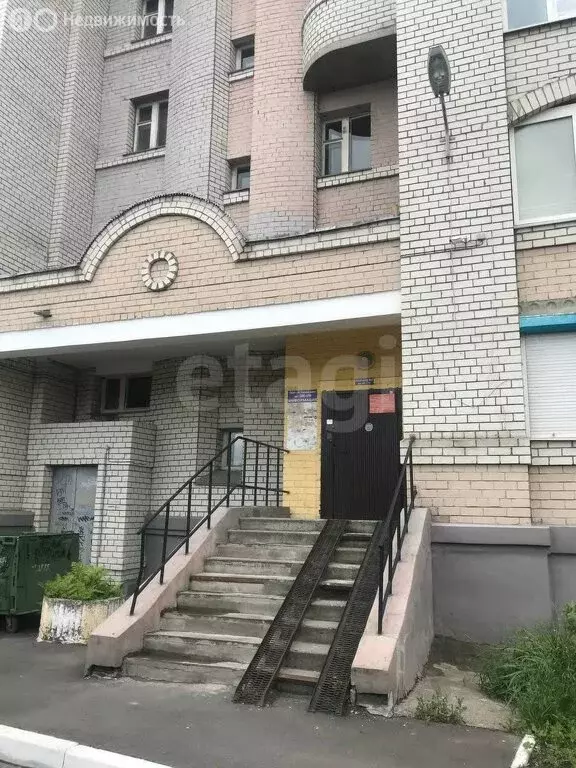3-комнатная квартира: Брянск, улица Ромашина, 32 (108.3 м) - Фото 0