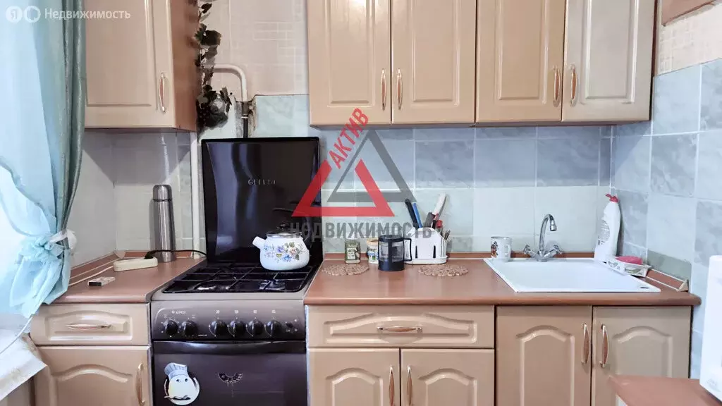 1-комнатная квартира: Каменск-Уральский, посёлок УАЗ, Набережная ... - Фото 2