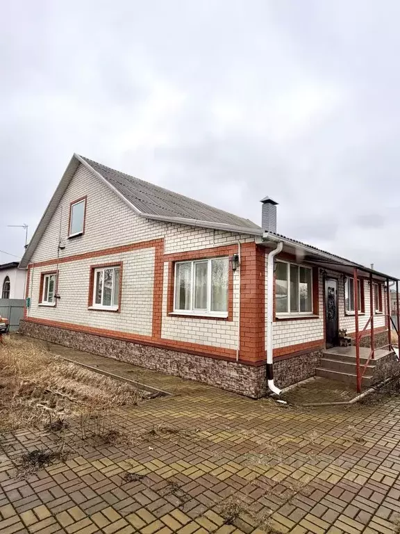 Дом в Белгородская область, Белгородский район, Поселок Октябрьский ... - Фото 1