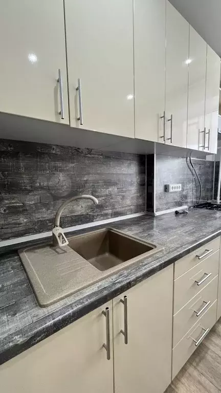 2-к. квартира, 36,7 м, 4/9 эт. - Фото 0
