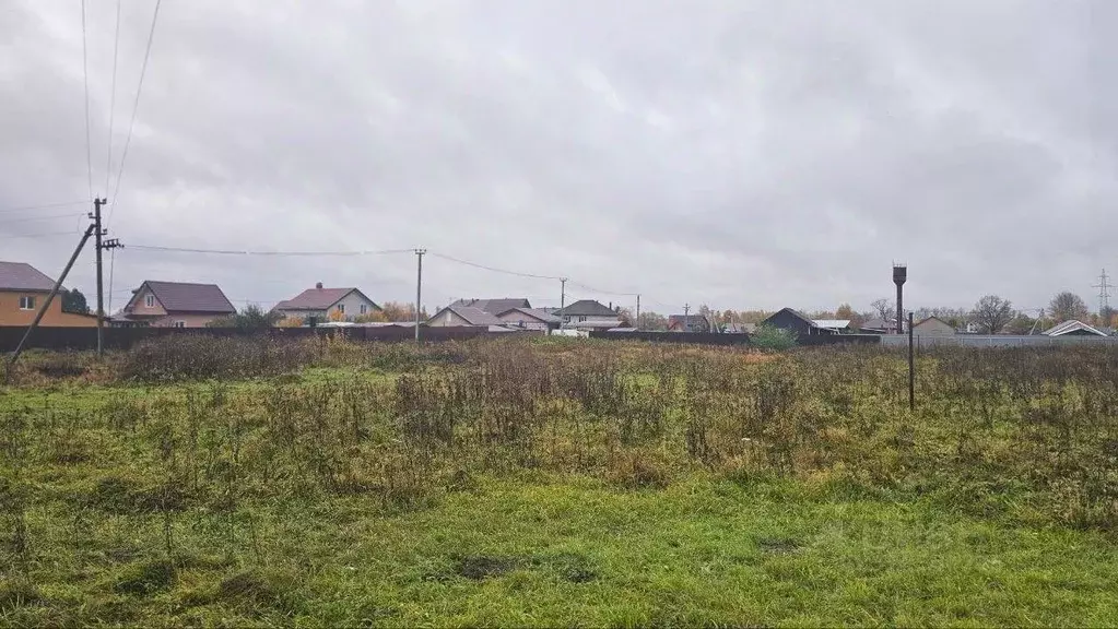 Участок в Московская область, Кашира городской округ, д. Аладьино пер. ... - Фото 1