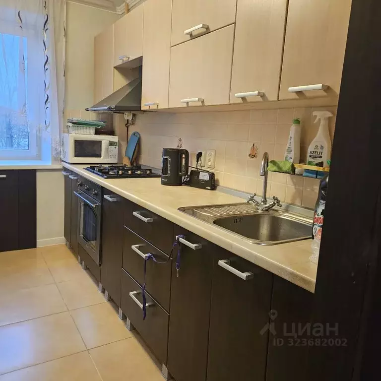 3-к кв. Чувашия, Чебоксары ул. Красина, 16 (65.0 м) - Фото 1