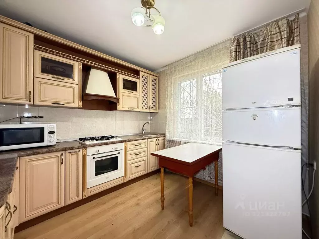 2-к кв. Кабардино-Балкария, Нальчик ул. Мовсисяна, 7 (53.0 м) - Фото 1