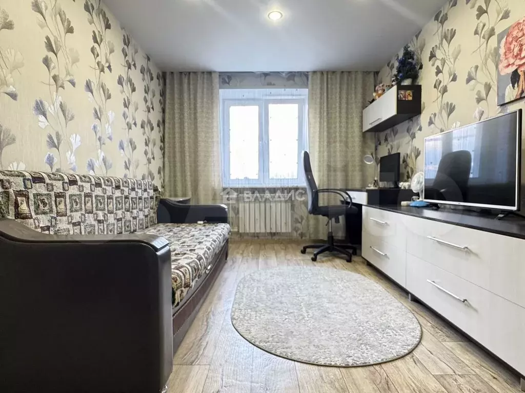 1-к. квартира, 32 м, 4/4 эт. - Фото 0