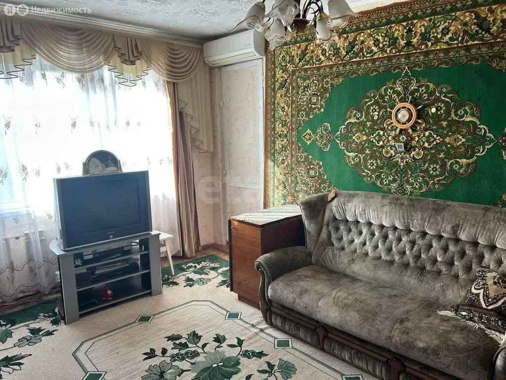 2-комнатная квартира: Севастополь, проспект Октябрьской Революции, ... - Фото 0