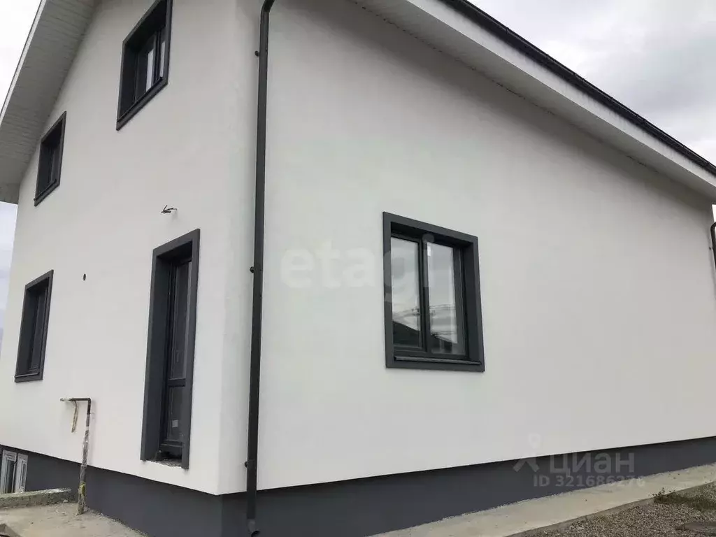 Дом в Ставропольский край, Ессентуки пос. Калинина,  (224 м) - Фото 1