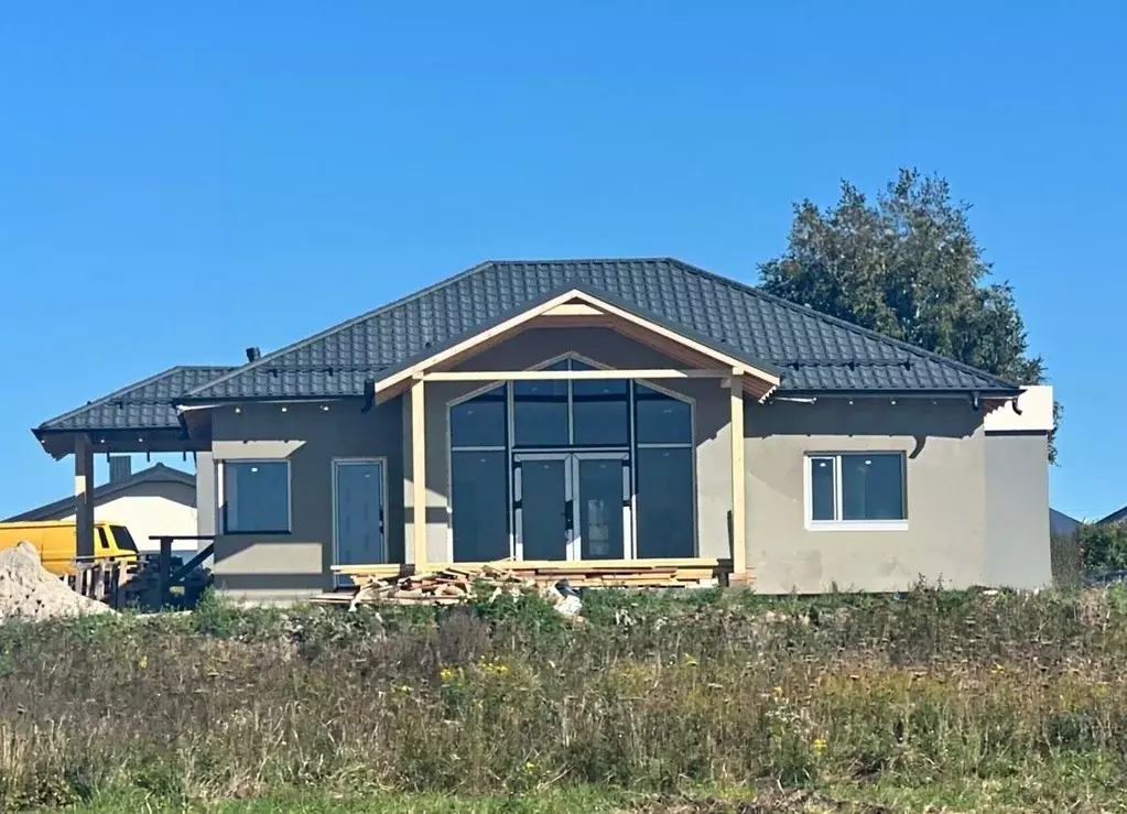 Дом в Калининградская область, Гурьевский муниципальный округ, пос. ... - Фото 1