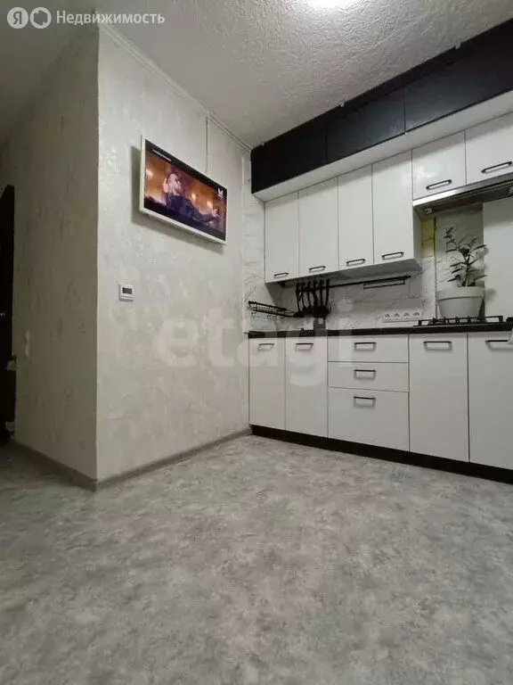 1-комнатная квартира: Омск, микрорайон Заозёрный, улица Бородина, 13 ... - Фото 2