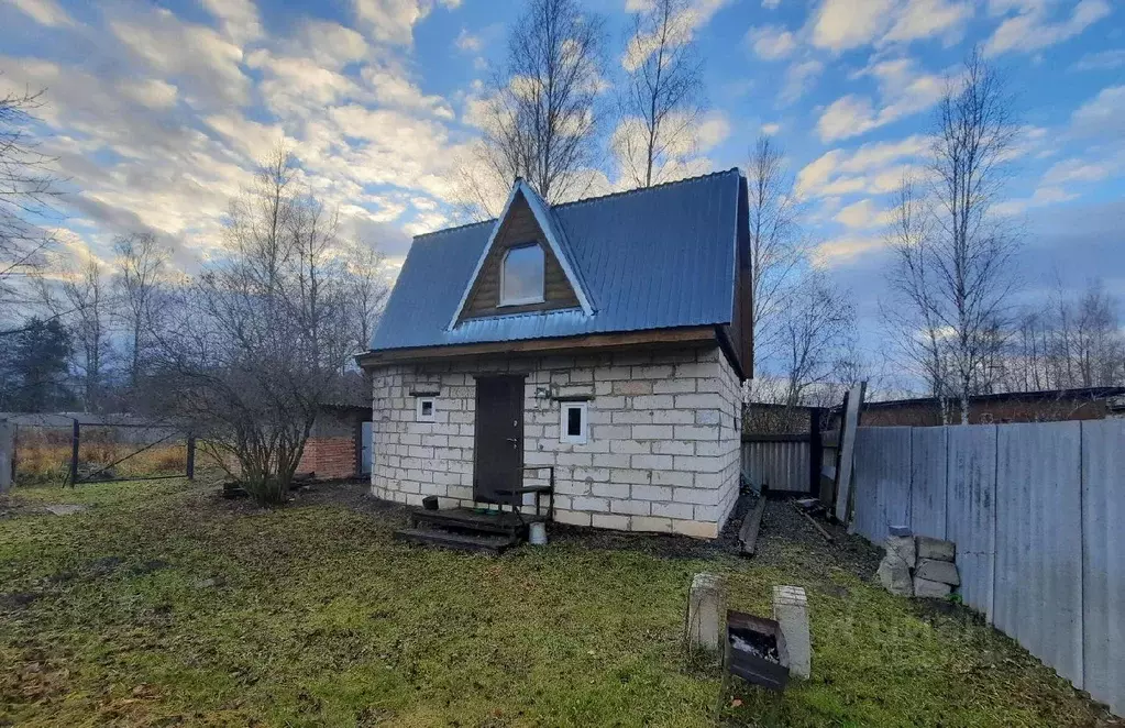 Дом в Смоленская область, Краснинский район, д. Гусино Советская ул., ... - Фото 0