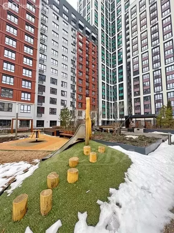 Квартира-студия: Тюмень, улица Братьев Бондаревых, 1 (30 м) - Фото 2