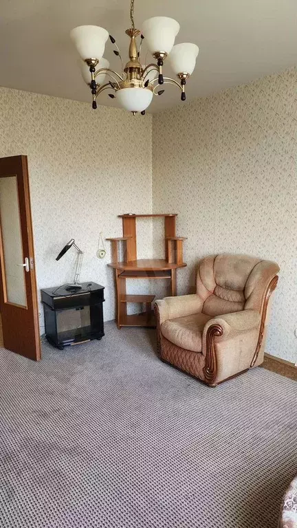 1-к. квартира, 40 м, 5/17 эт. - Фото 0