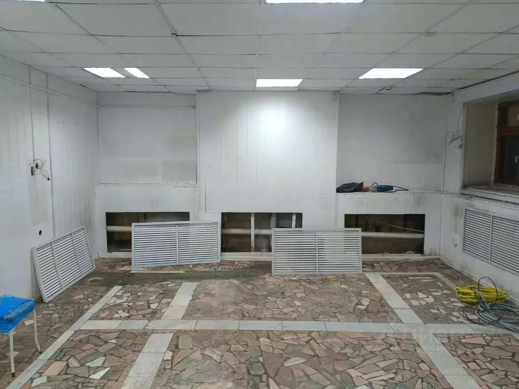 Торговая площадь в Татарстан, Казань ул. Сибирский Тракт, 20 (55 м) - Фото 1