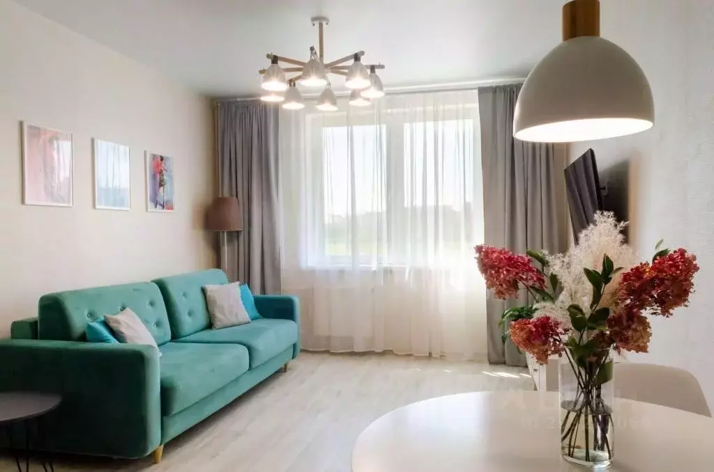 2-к кв. Красноярский край, Красноярск ул. Петра Ломако, 1А (45.0 м) - Фото 1
