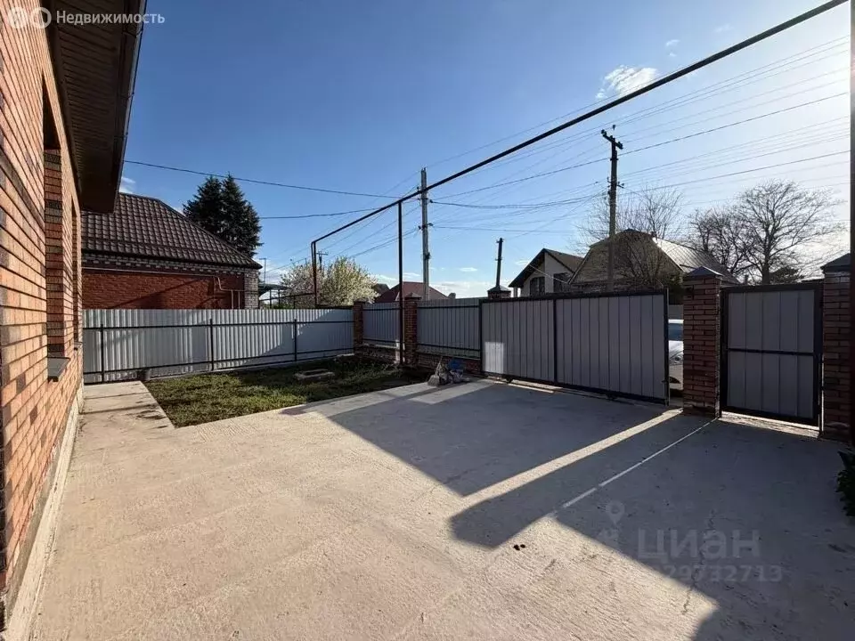 Дом в станица Новотитаровская, Октябрьская улица (105 м) - Фото 2