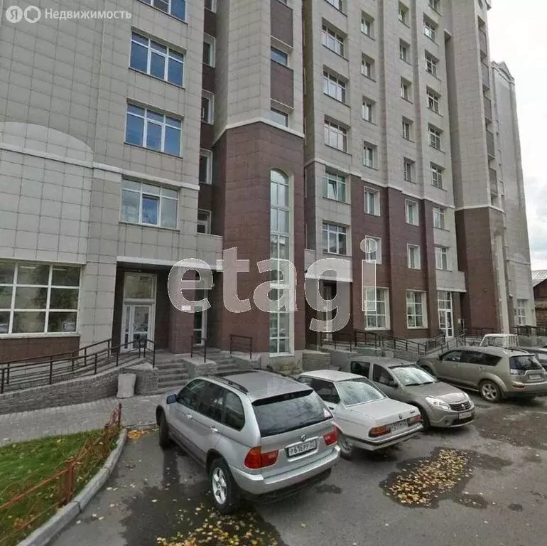 4-комнатная квартира: Барнаул, улица Короленко, 45 (54.5 м) - Фото 1