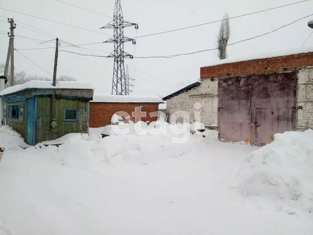 Квасниковка энгельсский район саратовская область. Покровский мясокомбинат Энгельс. Мост мясокомбинат Энгельс. Империя мясокомбинат Энгельс. Мясокомбинат в Энгельсе разрушенный.