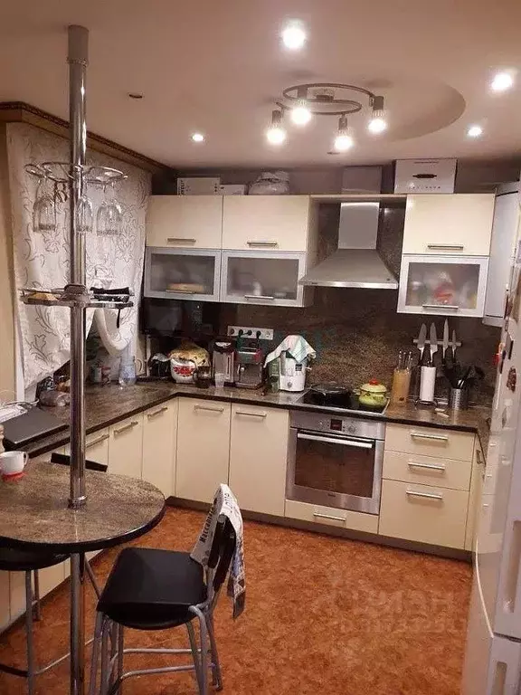 3-к кв. Новосибирская область, Новосибирск ул. Есенина, 10к2 (79.0 м) - Фото 1
