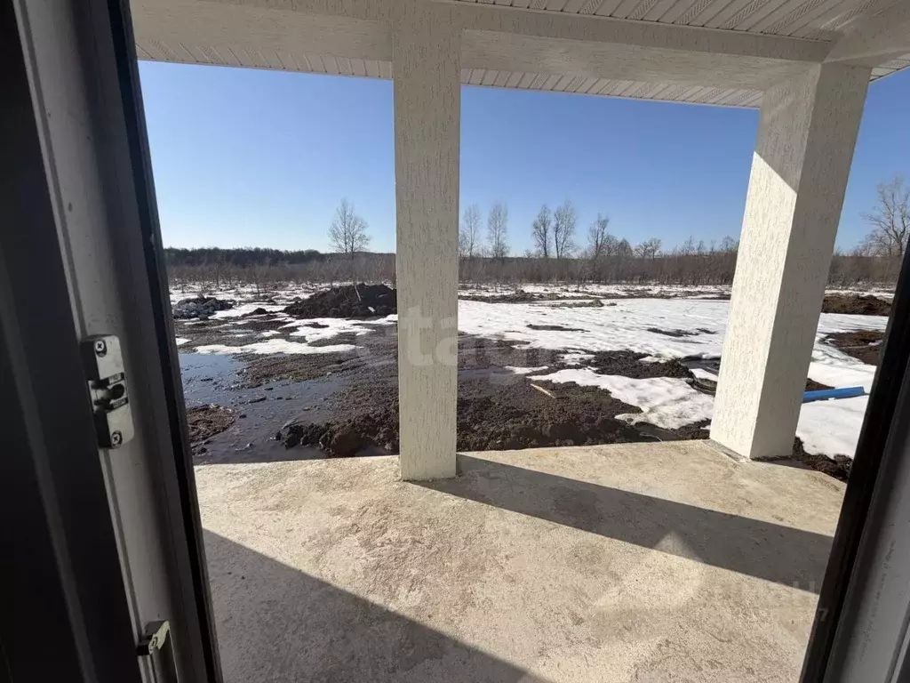 Дом в Башкортостан, Иглинский район, Акбердинский сельсовет, с. ... - Фото 1