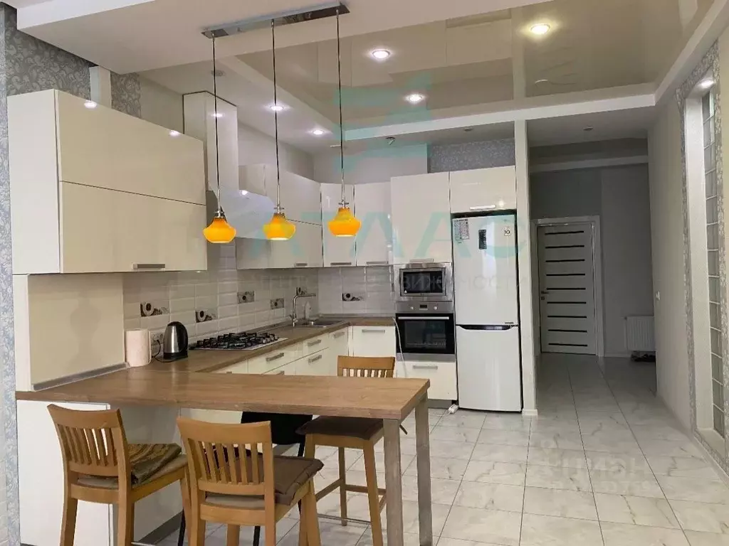 2-к кв. Крым, Симферополь ул. Аэрофлотская, 5А (85.5 м) - Фото 2